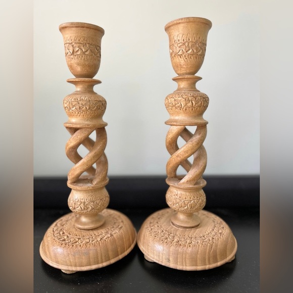 Wood carved pair of 12”candlestick holders decor natural wood - Picture 2 of 8
